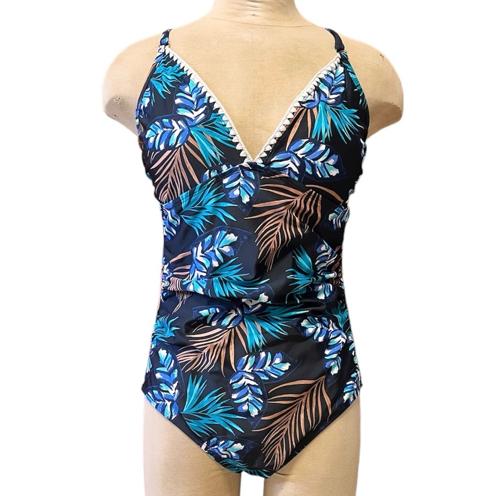 Last chance…Target Merona Swimsuit One Piece Boho Tropical Palm L Large